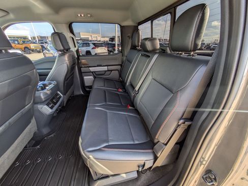 Used 2023 Ford F150 Lariat w/ Trailer Tow Package image 28