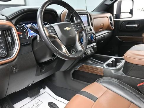 Used 2023 Chevrolet Silverado 3500 High Country w/ Z71 Off-Road Package image 14