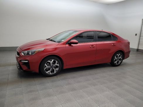 Used 2021 Kia Forte LXS FWD image 2