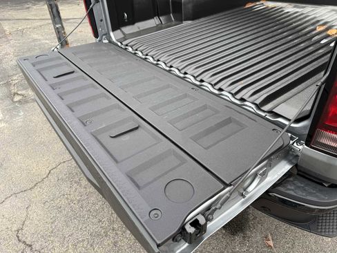 Used 2026 Chevrolet Colorado Z71 image 30