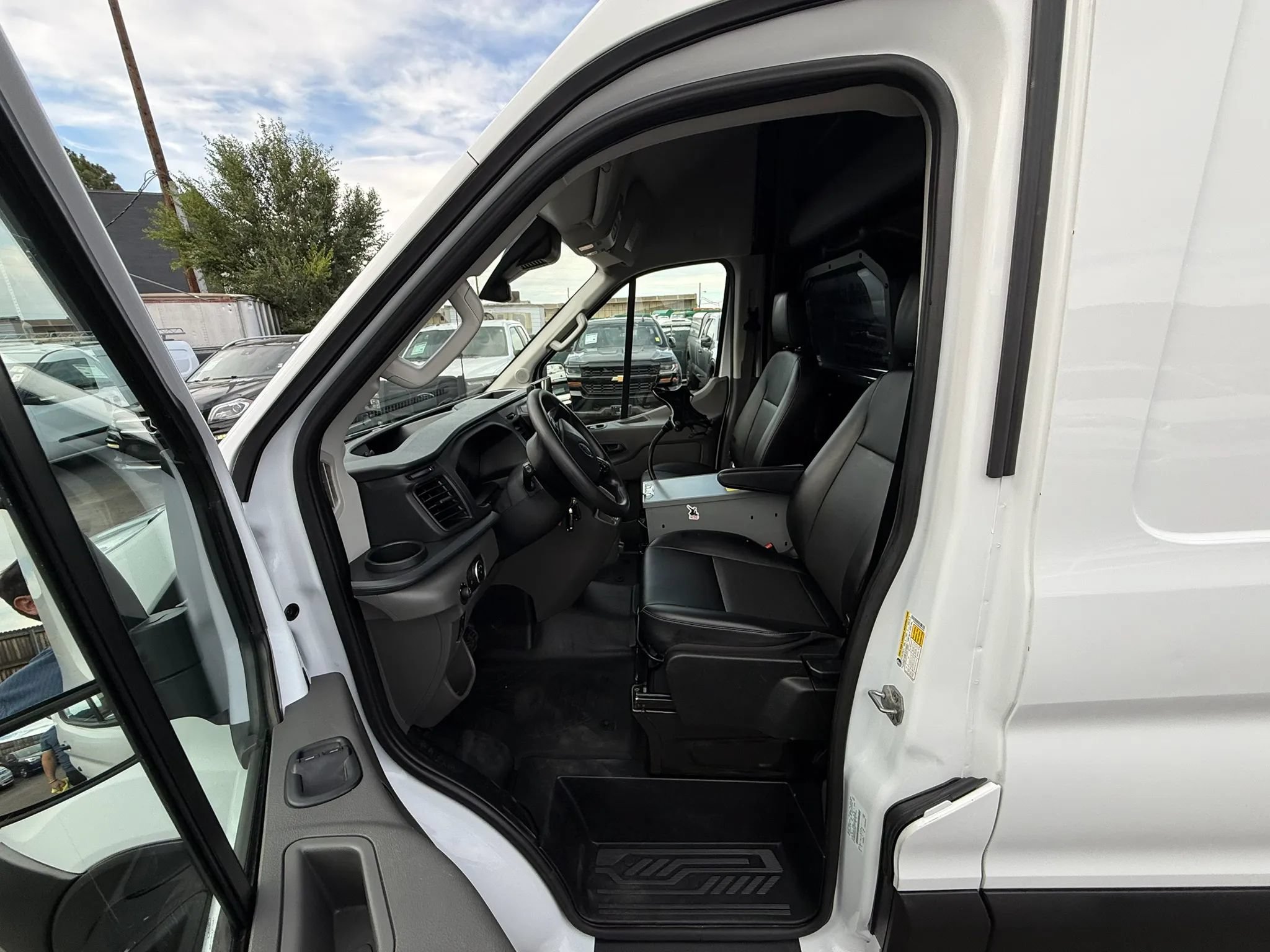 Used 2024 Ford Transit 350 148 High Roof AWD w/ Load Area Protection Package image 10