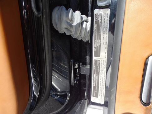 Used 2014 Bentley Continental GT image 28