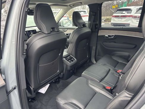 New 2026 Volvo XC90 B6 Ultra image 27