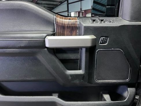 Used 2018 Ford F150 Lariat w/ Equipment Group 501A Mid AWD/4WD image 19