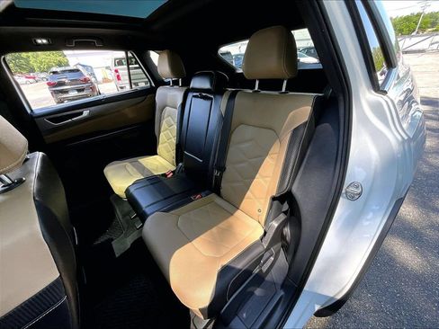 Used 2024 Volkswagen Atlas Cross Sport SE w/ Panoramic Sunroof Package AWD/4WD image 13