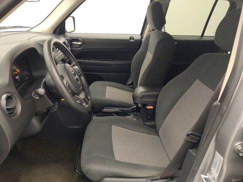 Used 2015 Jeep Patriot Sport w/ Power Value Group image 17