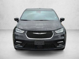 Used 2025 Chrysler Pacifica Select video 2