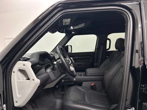 Used 2022 Land Rover Defender 110 X-Dynamic SE AWD/4WD image 29