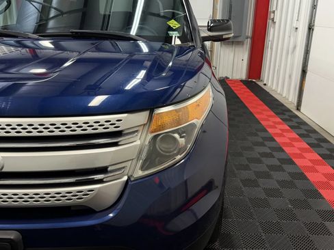 Used 2012 Ford Explorer XLT AWD/4WD image 9