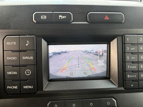 Used 2019 Ford F250 XLT w/ XLT Value Package image 27