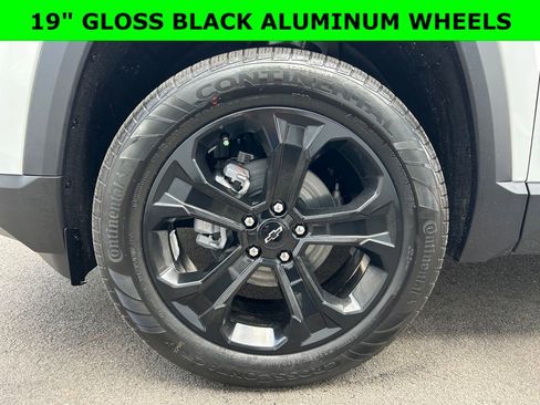 New 2026 Chevrolet Equinox LT w/ Midnight Edition image 3