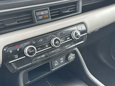 Used 2024 Honda Pilot Elite image 20