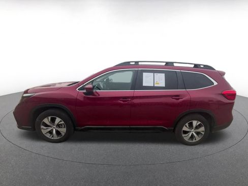 Used 2024 Subaru Ascent Premium w/ Convenience Package image 9