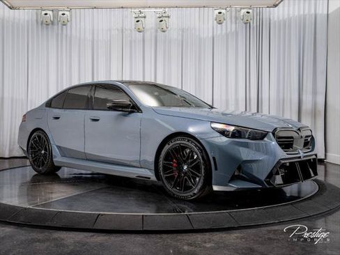 Used 2025 BMW M5 w/ Carbon Package AWD/4WD image 21