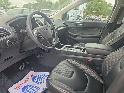 Used 2023 Ford Edge Titanium AWD/4WD image 12