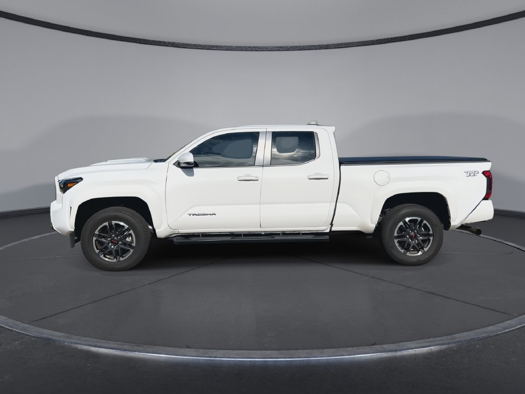 Used 2025 Toyota Tacoma TRD Sport AWD/4WD image 5