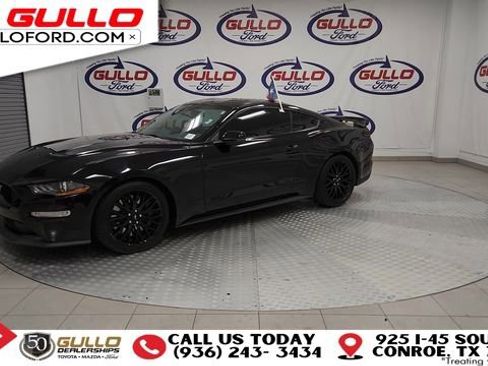 Used 2020 Ford Mustang GT Premium w/ GT Performance Package image 4