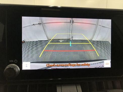 Used 2024 Toyota RAV4 LE image 22