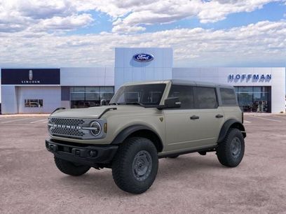 New 2025 Ford Bronco Badlands w/ Matte Film Protection Package
