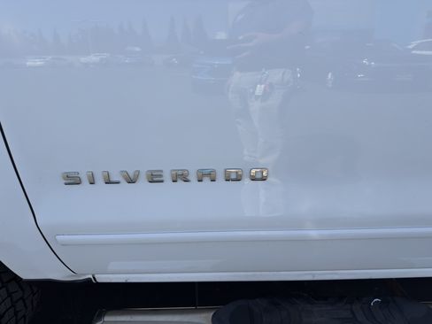 Used 2018 Chevrolet Silverado 1500 LT w/ All Star Edition AWD/4WD image 39