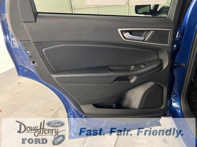 Used 2024 Ford Edge SEL AWD/4WD image 29