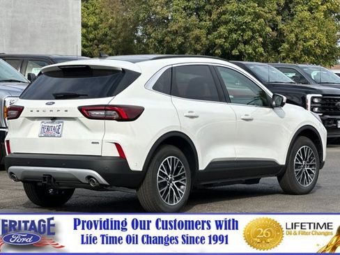 New 2024 Ford Escape SE w/ PHEV Premium Package image 4