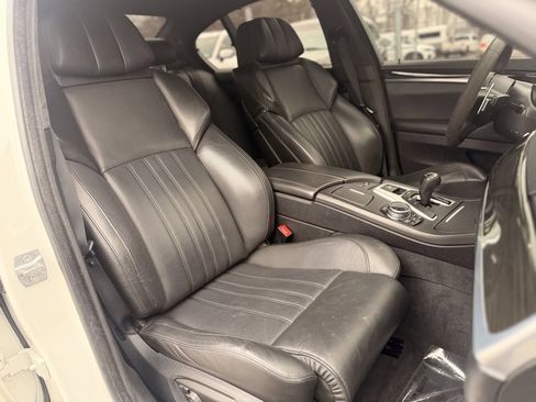 Used 2014 BMW M5 image 11