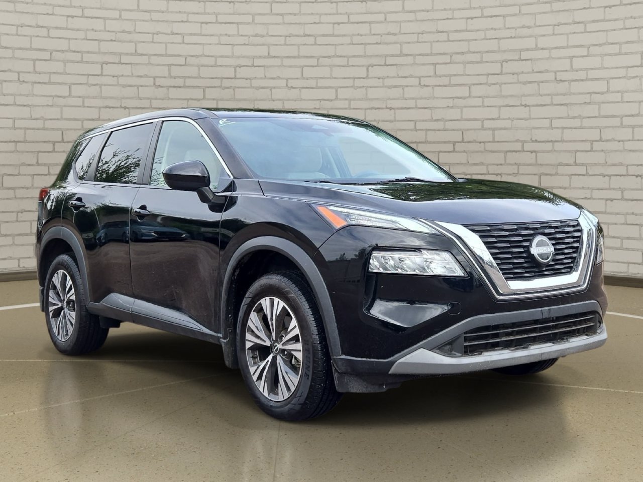 Used 2023 Nissan Rogue SV AWD/4WD image 3