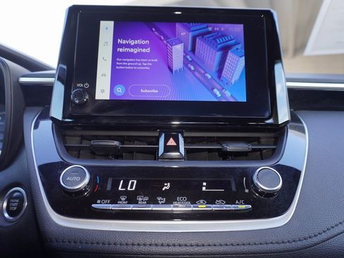 Used 2023 Toyota Corolla SE image 16