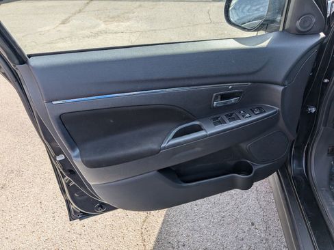 Used 2024 Mitsubishi Outlander Sport AWD image 11