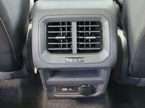 Used 2024 Volkswagen Tiguan SE R-Line FWD image 13
