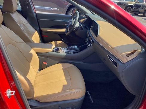 Used 2020 Hyundai Sonata Limited w/ Cargo Package FWD image 17