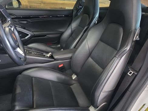 Used 2019 Porsche 911 Carrera T RWD image 9