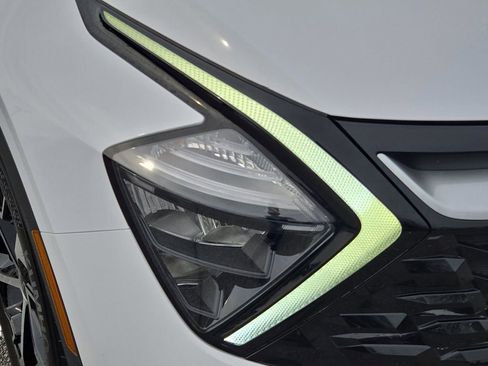Certified 2023 Kia Sportage EX image 5