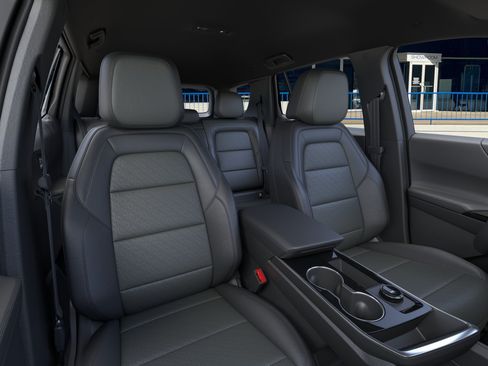 New 2026 Chevrolet Equinox LT w/ Convenience Package II FWD image 16