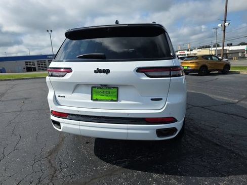 Used 2024 Jeep Grand Cherokee L Summit AWD/4WD image 6