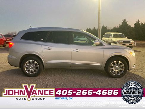 Used 2017 Buick Enclave Premium w/ Trailering Package image 8