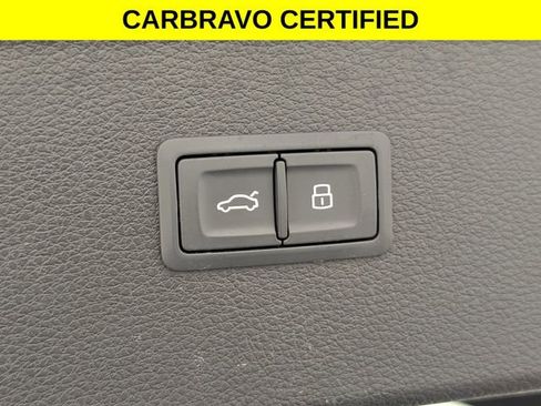 Used 2022 Audi Q5 2.0T Premium w/ Convenience Package AWD/4WD image 31