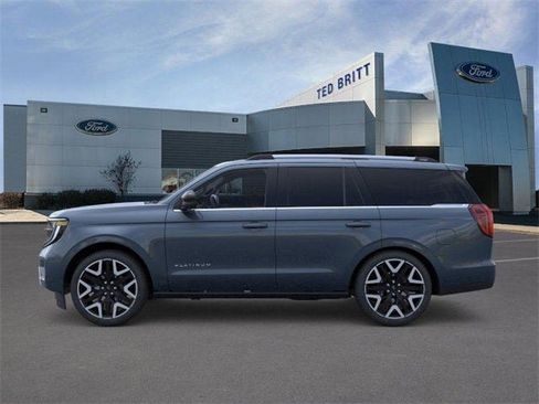 New 2026 Ford Expedition Platinum w/ Platinum Ultimate Package image 4