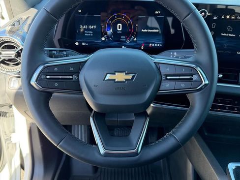 New 2026 Chevrolet Equinox LT w/ Convenience Package II FWD image 10