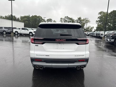 Used 2026 GMC Acadia Elevation w/ Elevation Premium Package AWD/4WD image 5