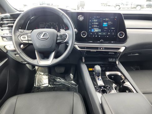 Used 2024 Lexus RX 350 AWD w/ Technology Package image 12
