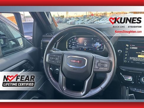 Used 2024 GMC Sierra 2500 AT4X image 42