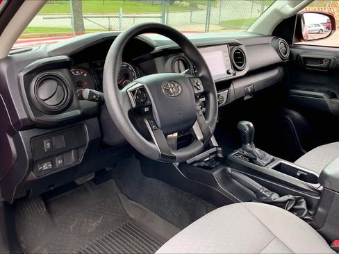 Used 2020 Toyota Tacoma SR w/ SR Convenience Package RWD image 16
