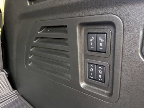 Certified 2025 Chevrolet Traverse High Country w/ LPO, Floor Liner Package AWD/4WD image 9
