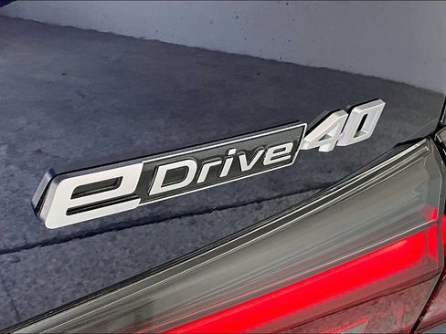 Used 2023 BMW i4 eDrive40 w/ Premium Package RWD image 38