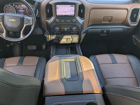 Used 2022 Chevrolet Silverado 3500 High Country AWD/4WD image 17