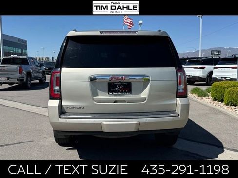 Used 2017 GMC Yukon Denali w/ Open Road Package AWD/4WD image 9