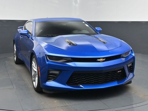 Used 2018 Chevrolet Camaro SS image 21