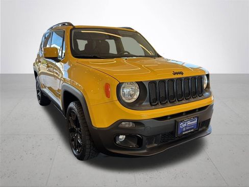 Used 2017 Jeep Renegade Altitude AWD/4WD image 5